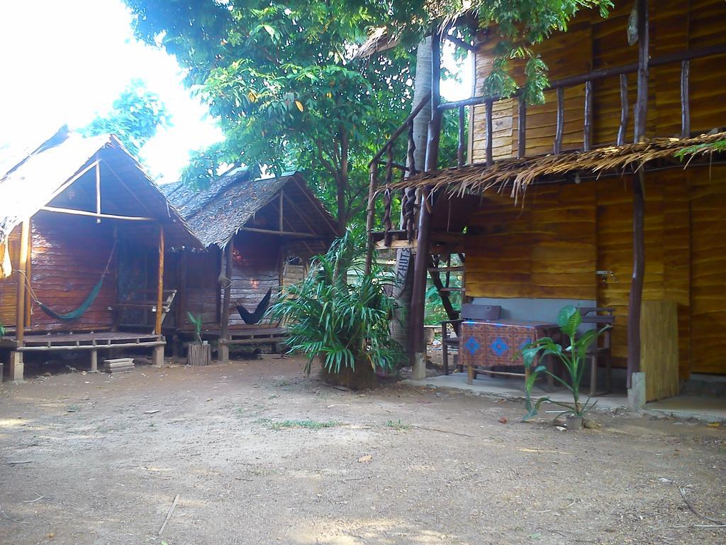 Hotel Easy Huts Ko Lanta Exterior foto