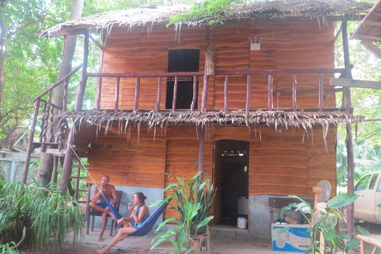 Hotel Easy Huts Ko Lanta Exterior foto